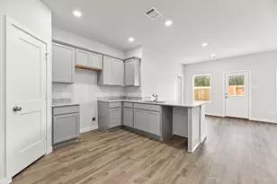 8402 Black Pearl Ct, Texas City, TX 77591 - Photo 9