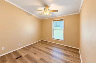 933 Front St, Columbus, TX 78934 - Photo 13
