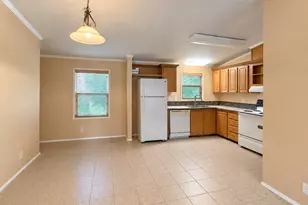 933 Front St, Columbus, TX 78934 - Photo 3