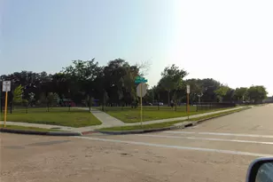 8603 Rustling Lvs Dr, Houston, TX 77083 - Photo 39