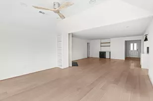 5826 Dumfries Dr, Houston, TX 77096 - Photo 9