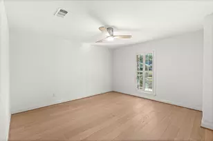 5826 Dumfries Dr, Houston, TX 77096 - Photo 23