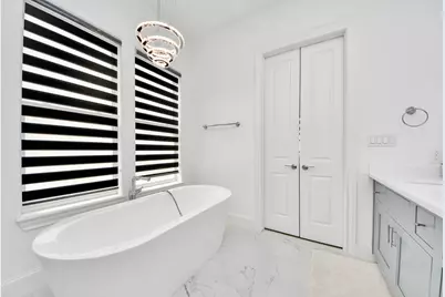 8724 Oak Kolbe Lane, Houston, TX 77080 - Photo 37