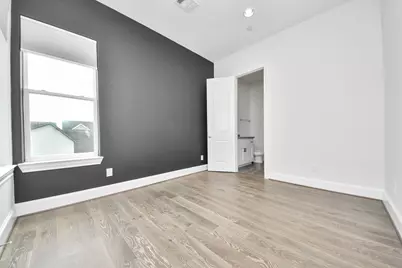 8724 Oak Kolbe Lane, Houston, TX 77080 - Photo 27