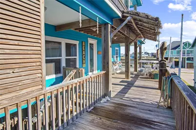 919 Mary Ann, Crystal Beach, TX 77650 - Photo 11