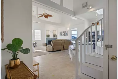 836 Eastview, Crystal Beach, TX 77650 - Photo 13
