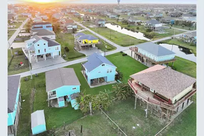 836 Eastview, Crystal Beach, TX 77650 - Photo 41