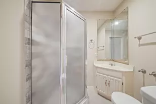 130 Sugar Berry Cir, Houston, TX 77024 - Photo 21