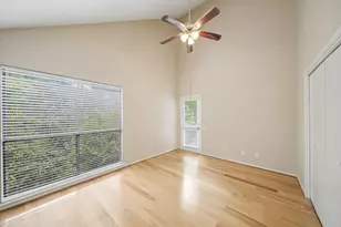 130 Sugar Berry Cir, Houston, TX 77024 - Photo 11