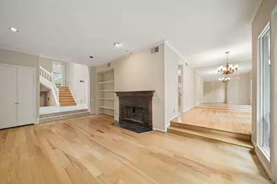 130 Sugarberry Circle, Houston, TX 77024 - Photo 9