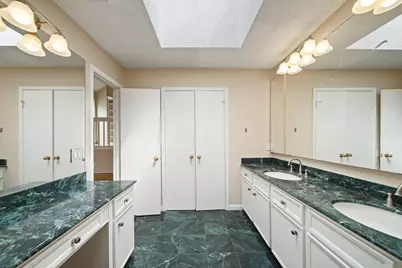 130 Sugarberry Circle, Houston, TX 77024 - Photo 23