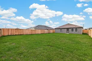 9310 Dazzling Tentacle Dr, Baytown, TX 77521 - Photo 33