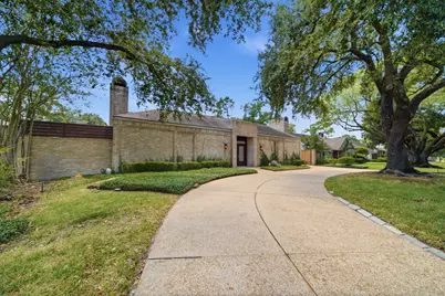 10103 Briar Forest Drive, Houston, TX 77042 - Photo 37