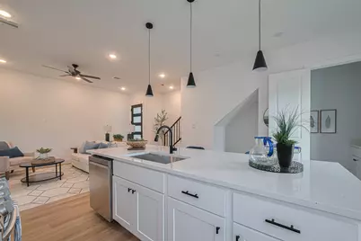 9435 Pembrook #A/B, Houston, TX 77003 - Photo 9
