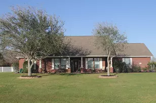 2862 Dee's Cir, Sealy, TX 77474 - Photo 3
