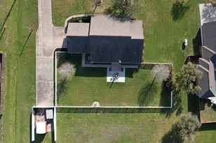 2862 Dee's Cir, Sealy, TX 77474 - Photo 37