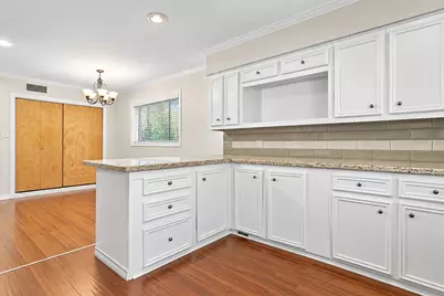 3641 Deal Street, Houston, TX 77025 - Photo 17