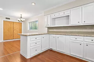 3641 Deal St, Houston, TX 77025 - Photo 17