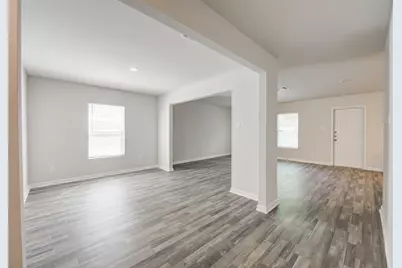 10042 Cerritos Drive, Conroe, TX 77306 - Photo 5
