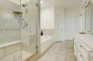 1412 Castle Ct, Houston, TX 77006 - Photo 17