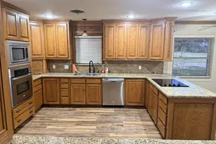 2509 Hutchins Ln, El Campo, TX 77437 - Photo 13