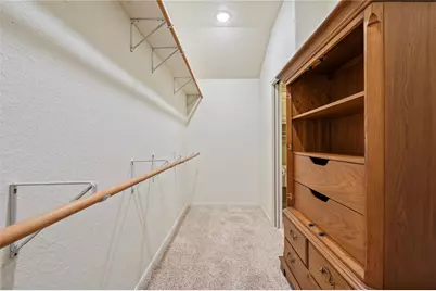 412 Narcissus Street, Lake Jackson, TX 77566 - Photo 17