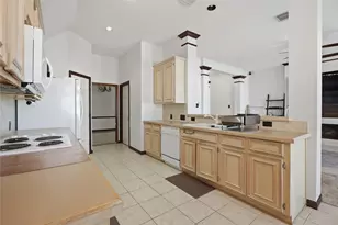 4312 Running Pine Dr Dr, League City, TX 77573 - Photo 9