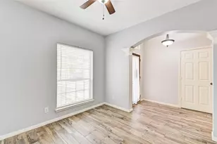 25910 Oakridge Forest Ln, Spring, TX 77386 - Photo 9