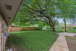1935 Barnsley Ln, Houston, TX 77088 - Photo 31