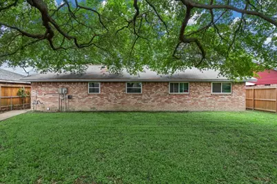 1935 Barnsley Lane, Houston, TX 77088 - Photo 33