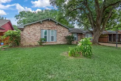 1935 Barnsley Lane, Houston, TX 77088 - Photo 5