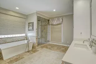325 Park Laureate Dr, Houston, TX 77024 - Photo 19