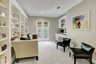 325 Park Laureate Dr, Houston, TX 77024 - Photo 15