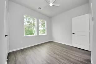 303 S Utah St, La Porte, TX 77571 - Photo 23