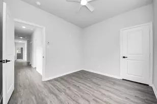 303 S Utah St, La Porte, TX 77571 - Photo 29