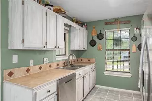 311 E Linn St, Huntington, TX 75949 - Photo 13