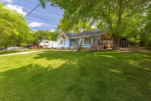 311 E Linn St, Huntington, TX 75949 - Photo 5