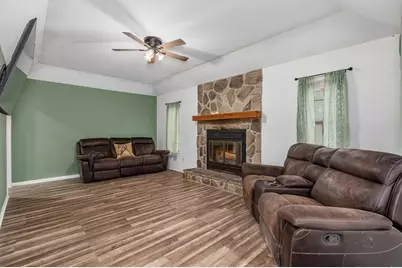 311 E Linn St, Huntington, TX 75949 - Photo 9