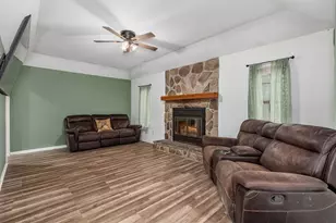311 E Linn St, Huntington, TX 75949 - Photo 9