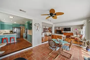 138 N Burnett Dr, Baytown, TX 77520 - Photo 11