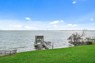 138 N Burnett Dr, Baytown, TX 77520 - Photo 5