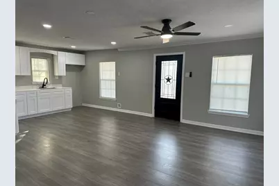 1122 Cypress Street, Baytown, TX 77520 - Photo 11