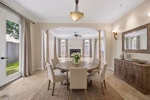 6210 Sutherland Square, Houston, TX 77081 - Photo 3