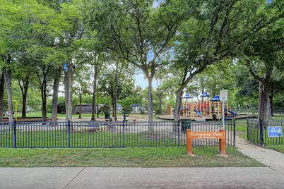 6210 Sutherland Square, Houston, TX 77081 - Photo 35