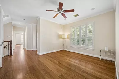 6210 Sutherland Square, Houston, TX 77081 - Photo 17