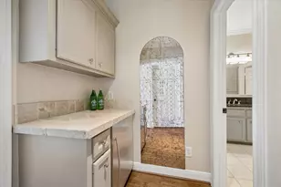 6210 Sutherland Square, Houston, TX 77081 - Photo 19