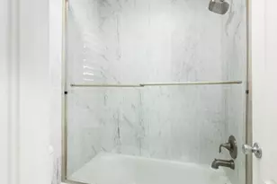 13 Half Moon, Hitchcock, TX 77563 - Photo 17