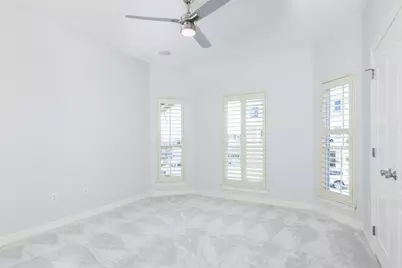 13 Half Moon, Hitchcock, TX 77563 - Photo 15