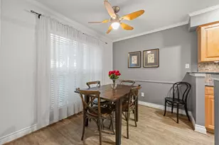 10204 Longmont Dr, Houston, TX 77042 - Photo 9