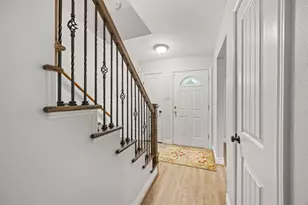 10204 Longmont Dr, Houston, TX 77042 - Photo 5
